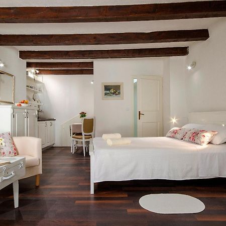 Cozy Studio Una Ρόβινι Εξωτερικό φωτογραφία